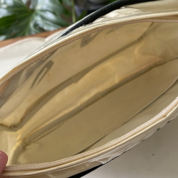 Vintage Chanel No 5 Cosmetic Makeup Travel Bag Pouch. Made in Taiwan R.O.C. - Picture 8 of 12